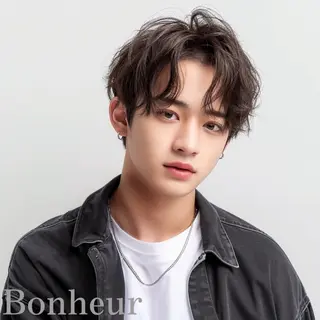 ショート 中山 賢人のヘアスタイル