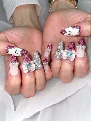 ネイル 五十嵐 美智のネイルデザイン