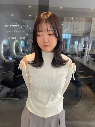 ミディアム カラー 韓国🇰🇷レイヤー 映える顔周り🩷のヘアスタイル