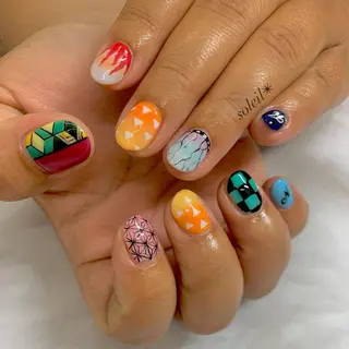 ネイル 粟津 美紀のネイルデザイン