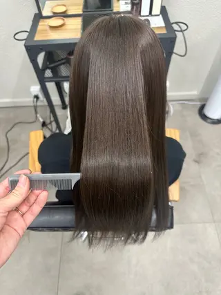 カラー 秦 海来のヘアスタイル