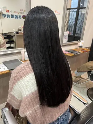 カラー 艶髪🥣透明感カラー 🫧前田奈津実のヘアスタイル