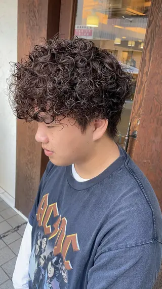 パーマ メンズ 前川 万都里のヘアスタイル