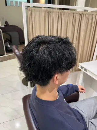 パーマ メンズ 佐々木 拓海のヘアスタイル