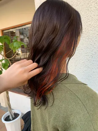 セミロング カラー ヘアアレンジ putri 川邉 優花のヘアスタイル