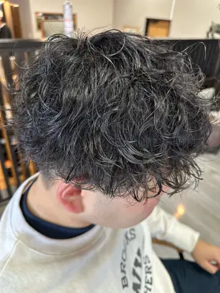 パーマ メンズ arika オケシ　リョウダイのヘアスタイル