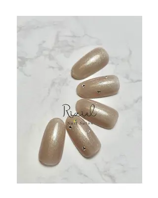 ネイル Riziel 💅のネイルデザイン