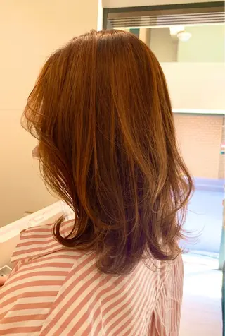 ミディアム カラー NEWI 京橋 【yoko】のヘアスタイル