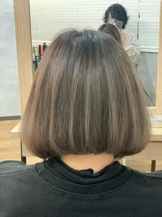 ミディアム SALOWIN心斎橋Suite店所属・ブリーチ毛にもできる 縮毛矯正|鷹司郎のヘアスタイル