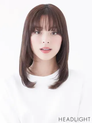 セミロング 上田 桃子のヘアスタイル