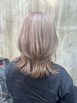 ミディアム カラー 🍇おぐら めぐみ🍇のヘアスタイル