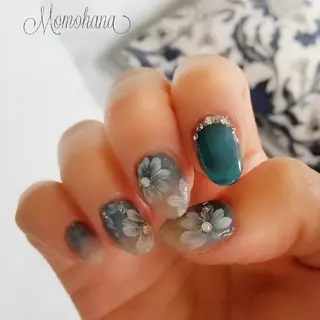 ネイル momohana  のネイルデザイン