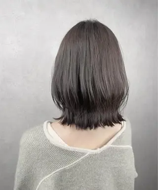 ミディアム _White所属・ＳＨＩ ＺＵのヘアスタイル
