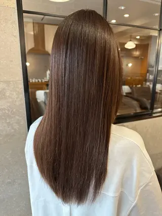 ロング 青山 airaのヘアスタイル