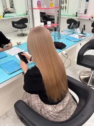 ロング カラー 大人っぽベージュ🤍 当日予約◎ヒロトのヘアスタイル