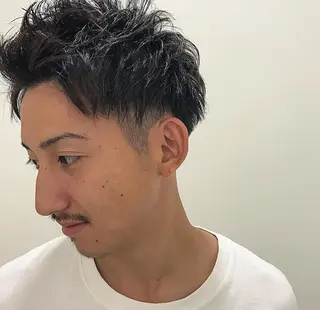 ショート カラー パーマ メンズ 平内 賢人のヘアスタイル