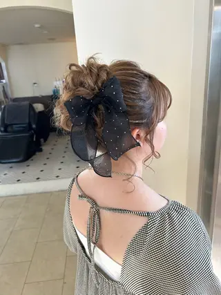 セミロング ヘアアレンジ nano.暖色カラー 🍑ヘアアレンジのヘアスタイル