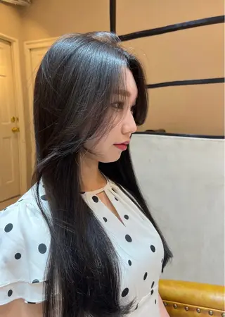 ロング 小山 ヨシタカのヘアスタイル