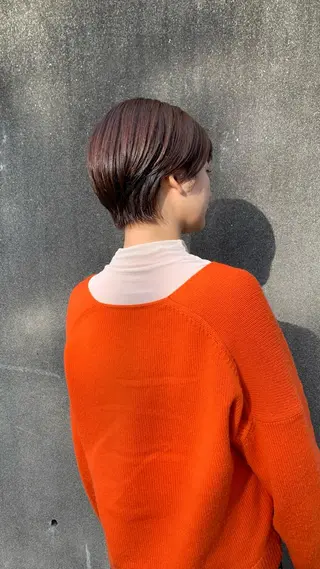 ショート 岡田 知佳のヘアスタイル