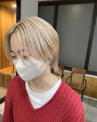 ショート カラー ブリーチカラー よねだまことのヘアスタイル