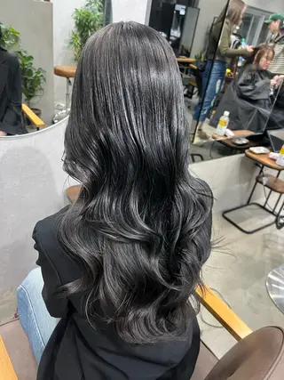 ロング maya レイヤーカットのヘアスタイル