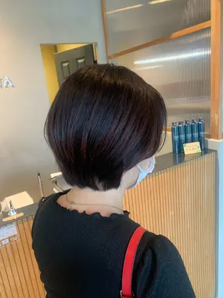 ショート AUBE 浅野のヘアスタイル