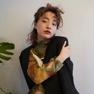 セミロング ブロンド/ブリーチ 【SITY.】のヘアスタイル