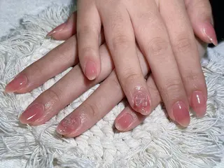 ネイル TOUTOU所属・TOUTOU. Yuriのネイルデザイン