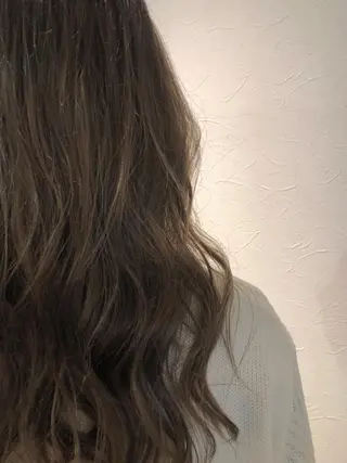 セミロング カラー ヘアアレンジ IVY joure Suzu.のヘアスタイル