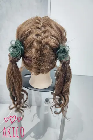 セミロング LUXBE GALLERY なんば駅前店所属・ラックスビーギャラリ ー AKICOのヘアスタイル