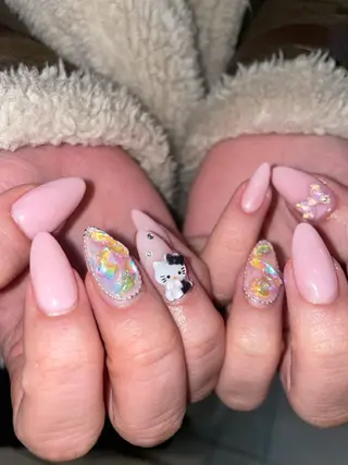 ネイル GO TODAY シェアサロン 渋谷Amiu店所属・渋谷ネイル🎀 y2k/海外ネイルのネイルデザイン