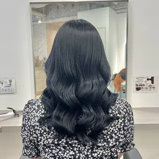 セミロング カラー himeka🪽 アレンジ/ブリーチのヘアスタイル