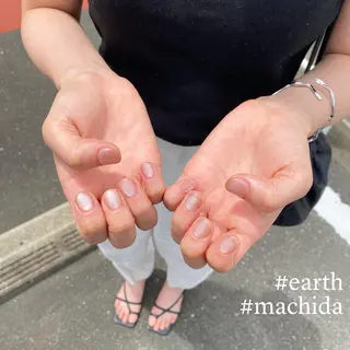 ネイル EARTH coiffure beaute 東松山店所属・町田 杏花のネイルデザイン