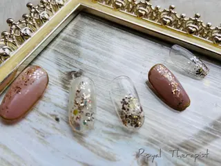 ネイル 【尾下】 ロイヤル•セラピストのネイルデザイン