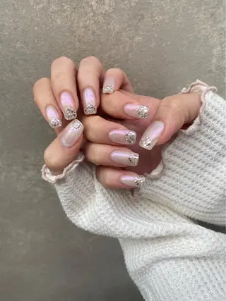 ネイル Shiori・:* 💫のネイルデザイン