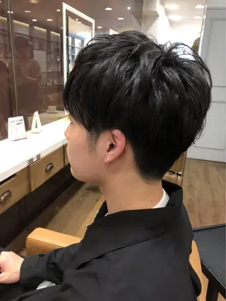 ショート メンズ 新井 友菜のヘアスタイル