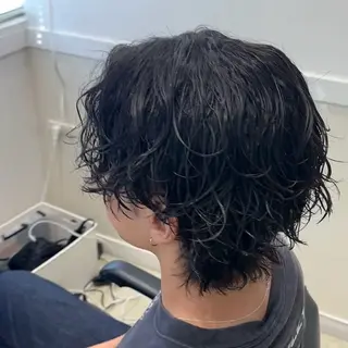 ミディアム パーマ メンズ クセを最大限に活かす メンズパーマ奈良大祐のヘアスタイル