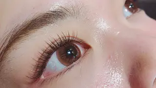 マツエク・マツパ ANNE梅田 GRACE店所属・ANNE chizuのマツエク・マツパデザイン