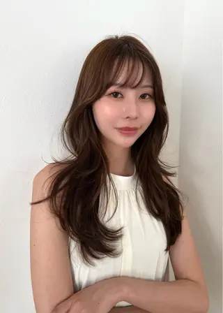 ロング カラー TRENCH　相澤 果歩のヘアスタイル