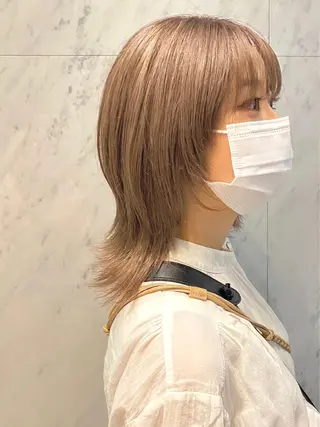 ミディアム カラー ANNA /艶髪/ハイトーンのヘアスタイル