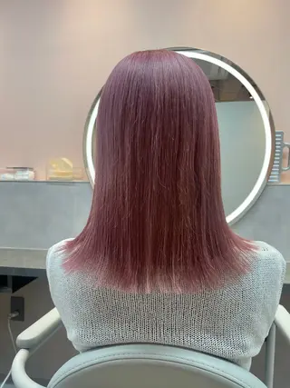 カラー Riri /ブリーチのヘアスタイル