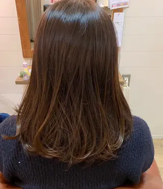 ミディアム 井上 涼花のヘアスタイル