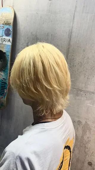 ショート カラー メンズ ハイトーン/メンズ/ ウルフ特化   小松のヘアスタイル