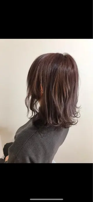 カラー 伊藤 かなのヘアスタイル