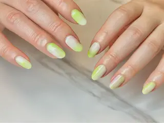 ショート ネイリスト シンのネイルデザイン