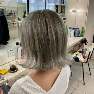 ミディアム カラー ブリーチ超特化美容師 ☯️ルカ✡️💫のヘアスタイル