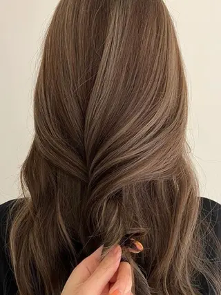 カラー レイヤーカット🦢 sayaのヘアスタイル