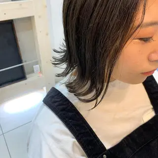 ショート カラー 早坂 裕真のヘアスタイル