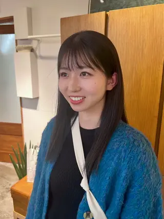 カラー aiko【艶カラー ・ミニモ年内で終了】のヘアスタイル