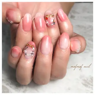 ネイル mofmofnail 🌿shimizuのネイルデザイン
